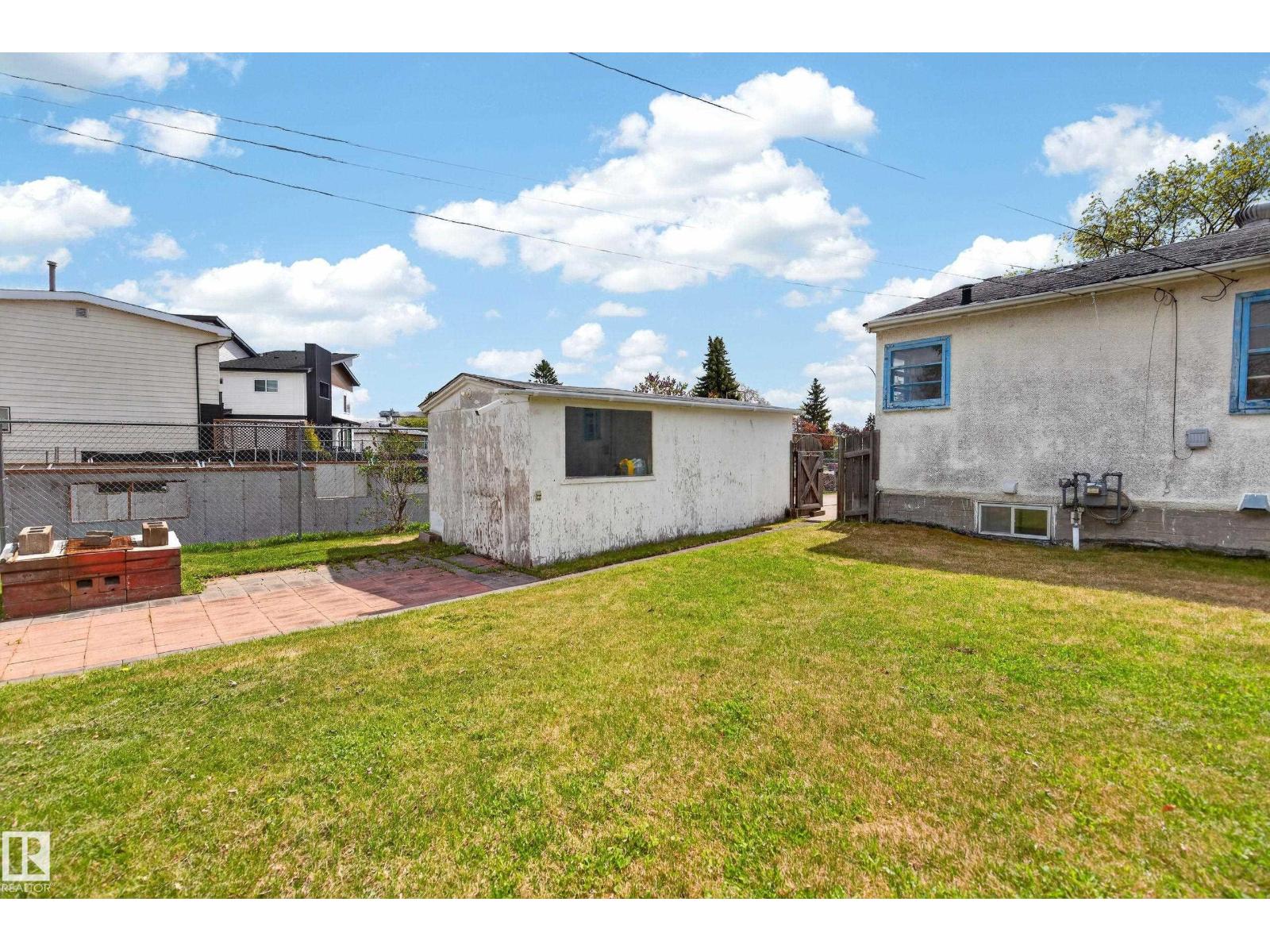 15406 94A AV NW — photo 36