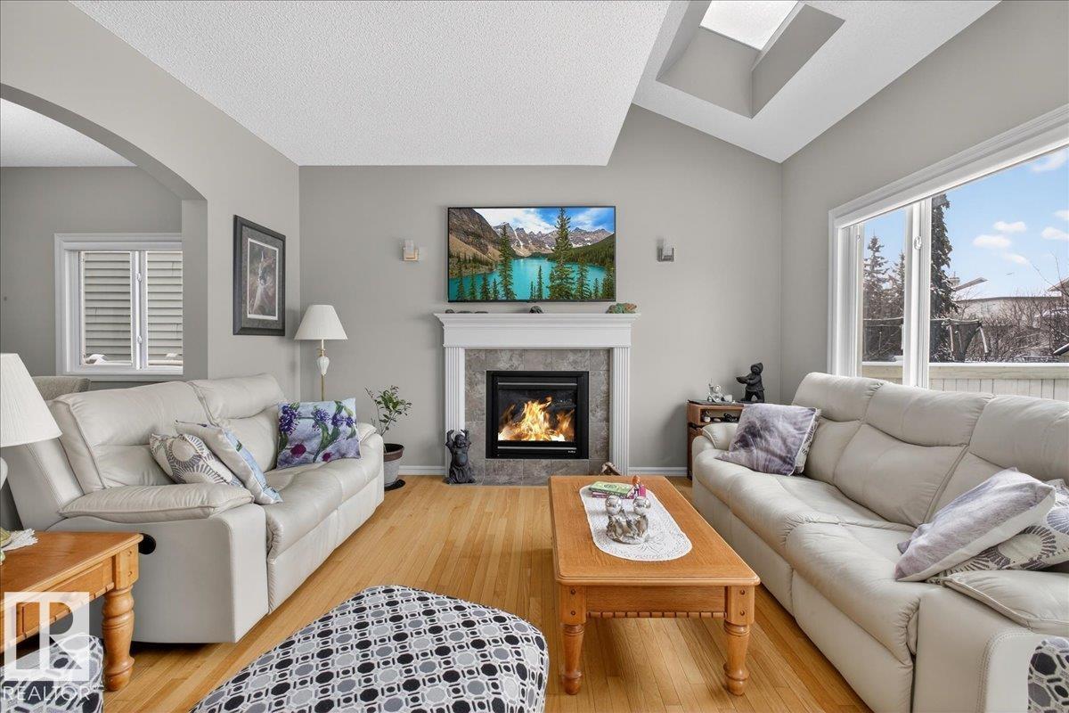 942 CHAHLEY CR NW - 12