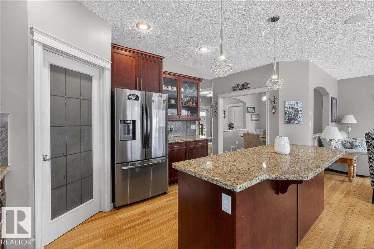 942 CHAHLEY CR NW - 8