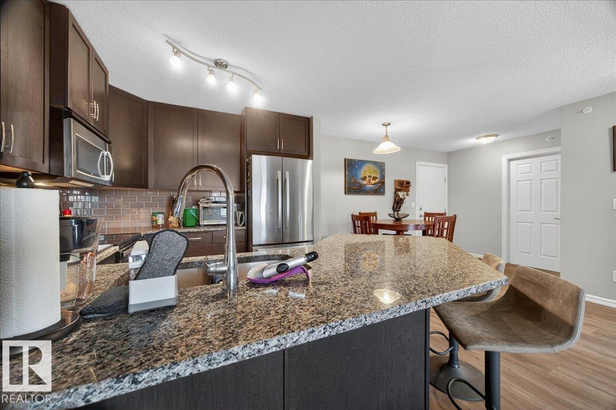 #408 2204 44 AV NW - 17