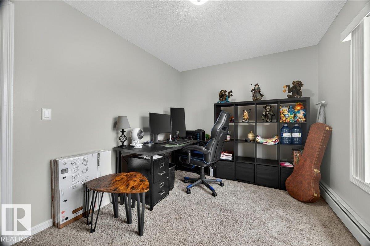 #408 2204 44 AV NW - 33