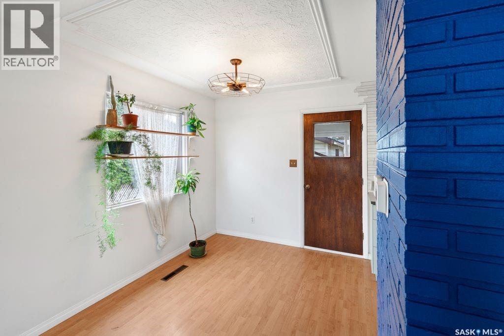 1309 N AVENUE S - 6
