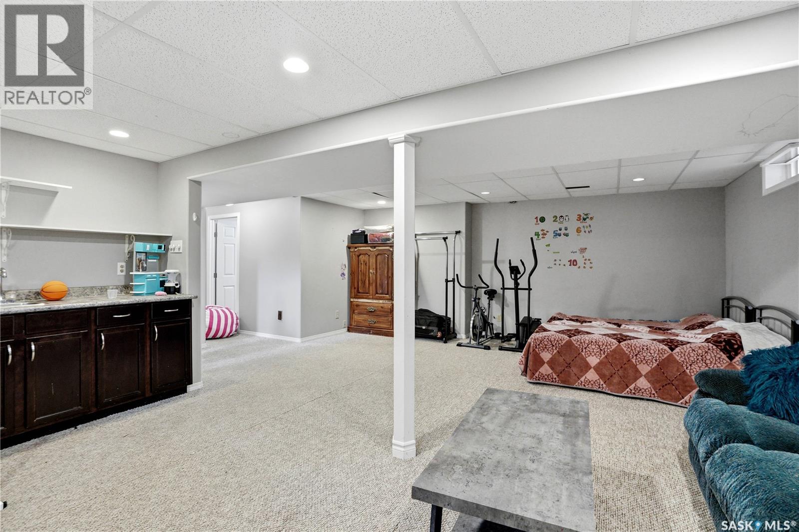 330 Devonshire CRESCENT - 24