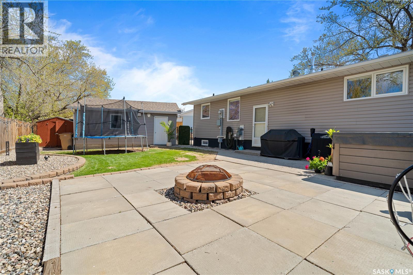 35 Symons PLACE - 35
