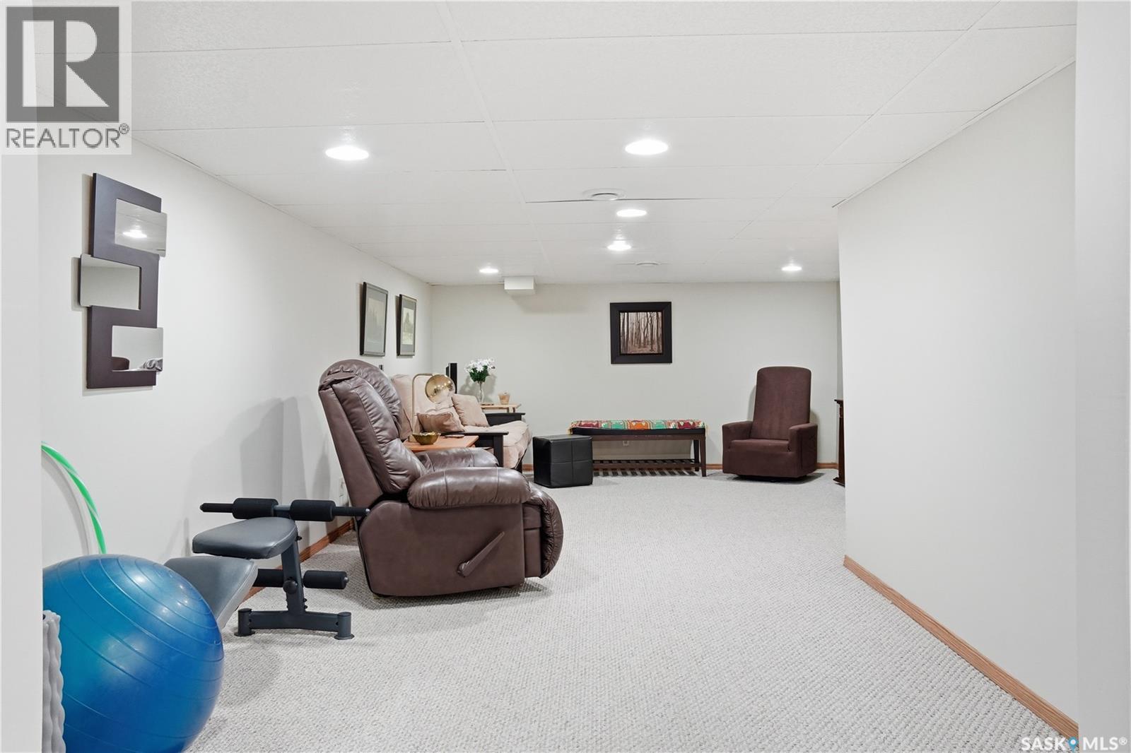 2403 Truesdale DRIVE - 39