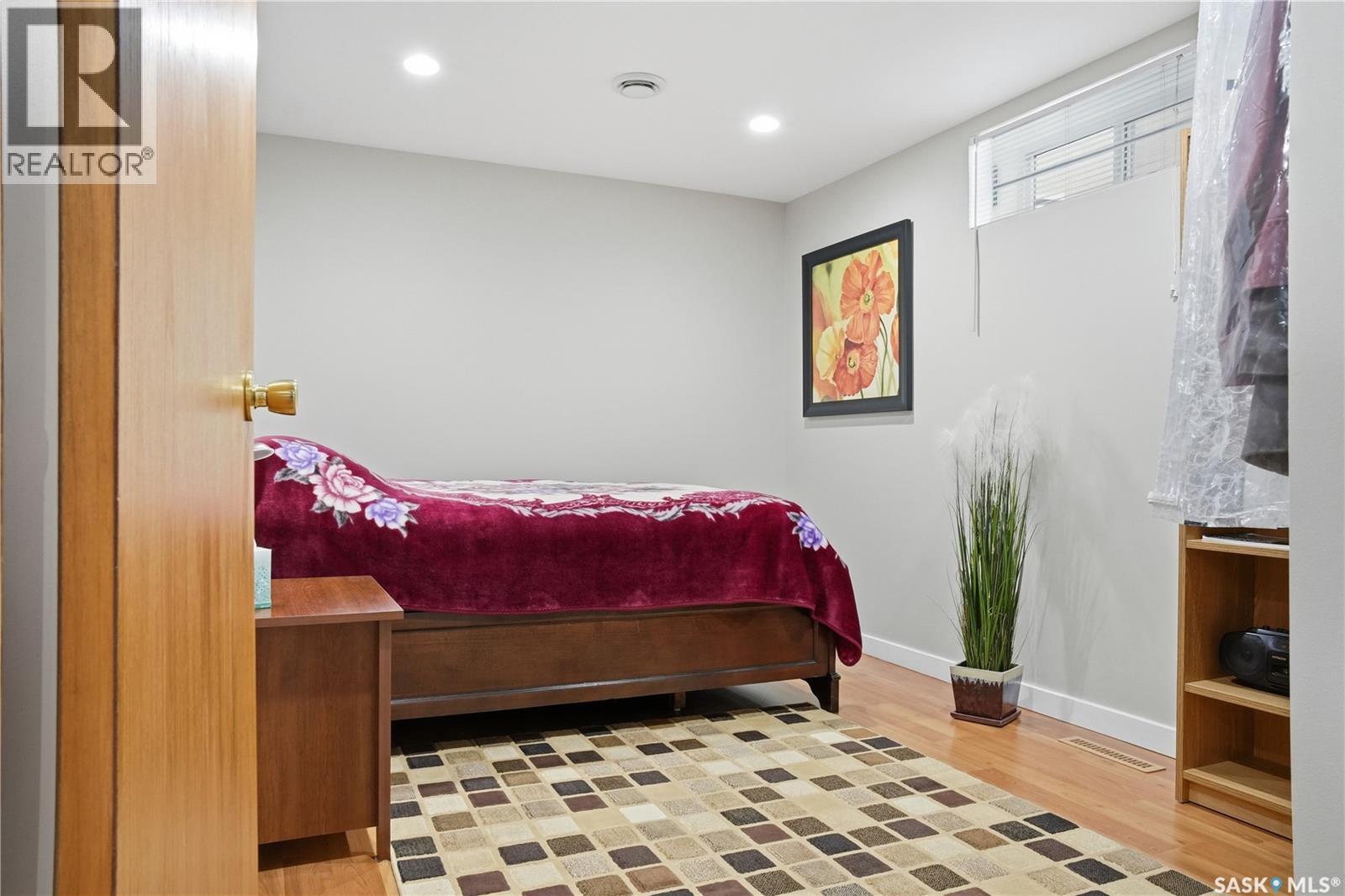 2403 Truesdale DRIVE - 43