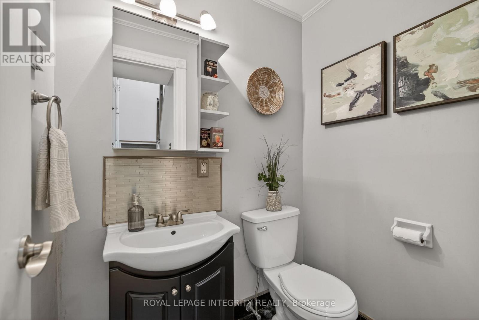 24 WESTCLIFFE ROAD - 31