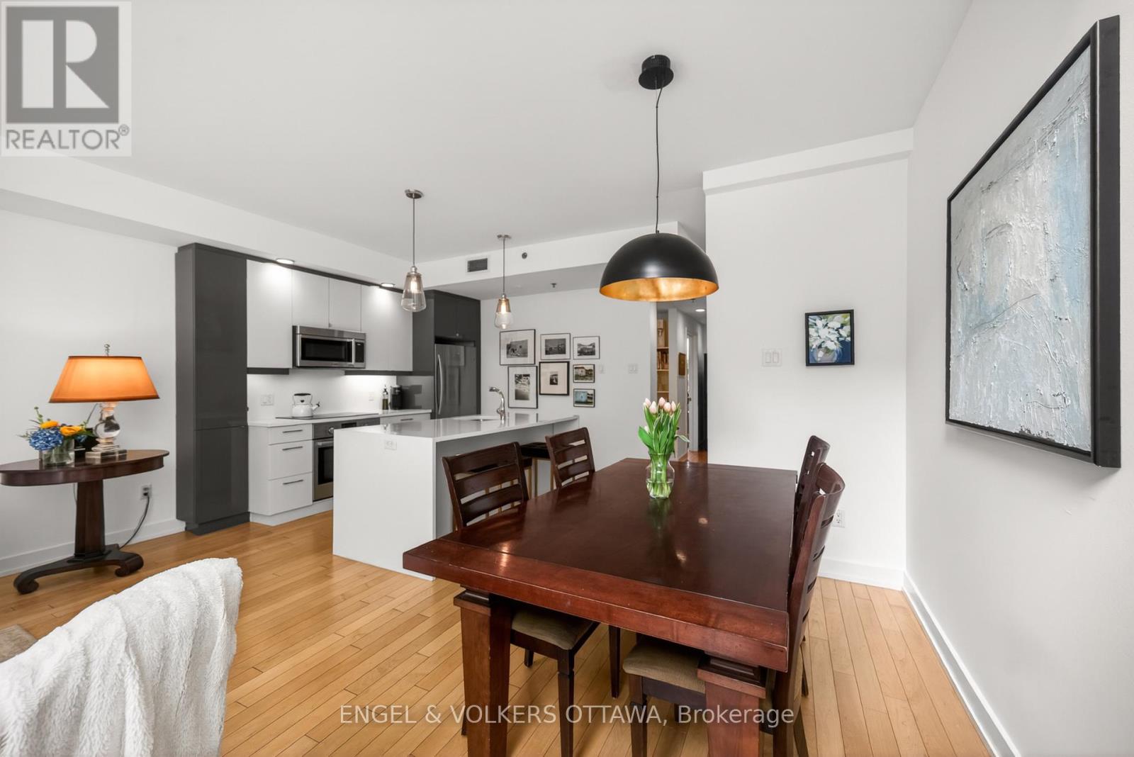 #110 300 LETT STREET - 10