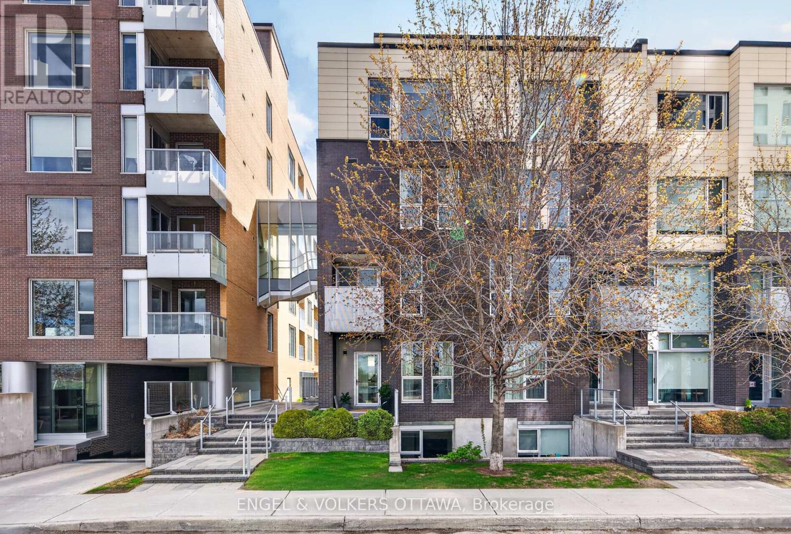 #110 300 LETT STREET - 2