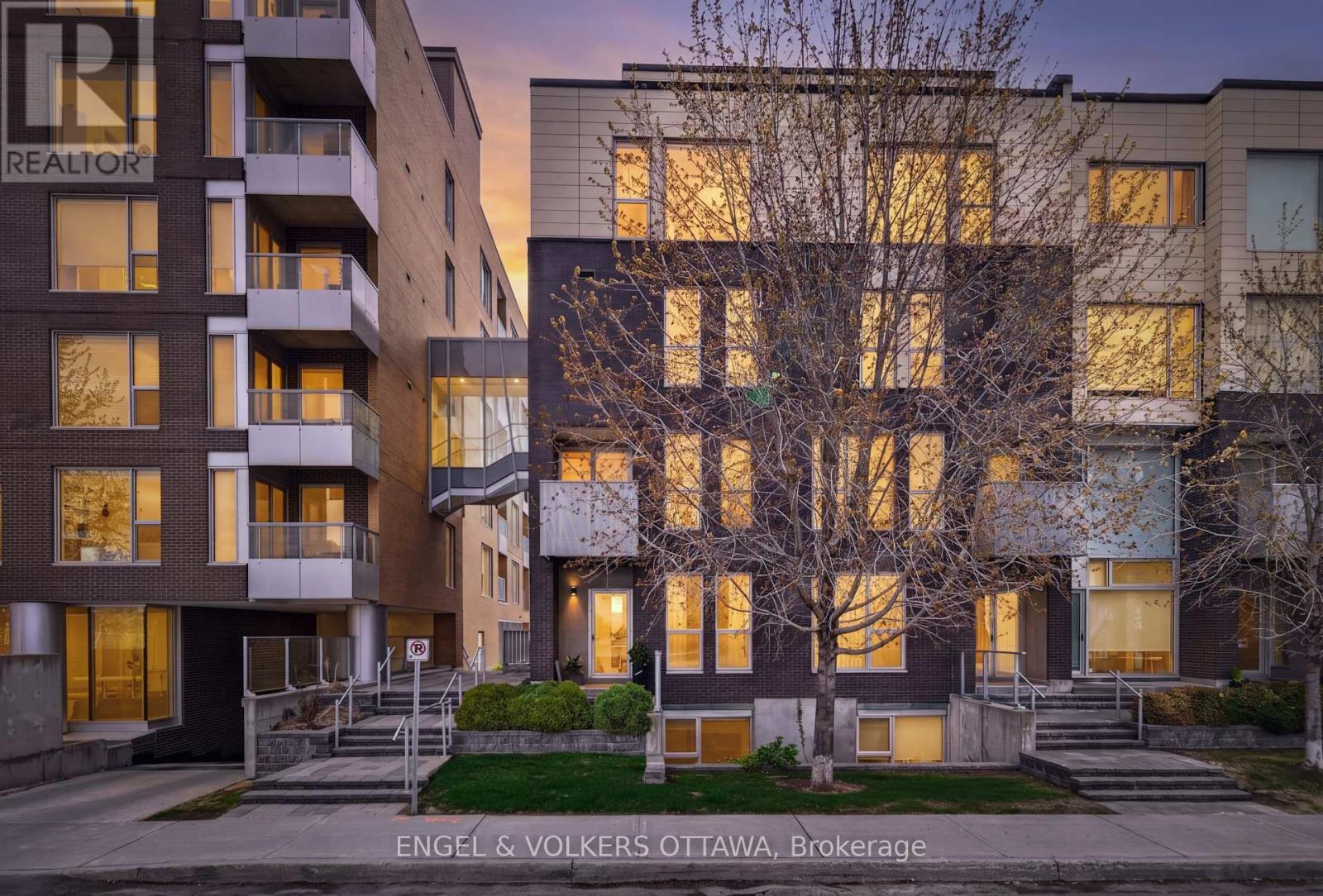 #110 300 LETT STREET - 33