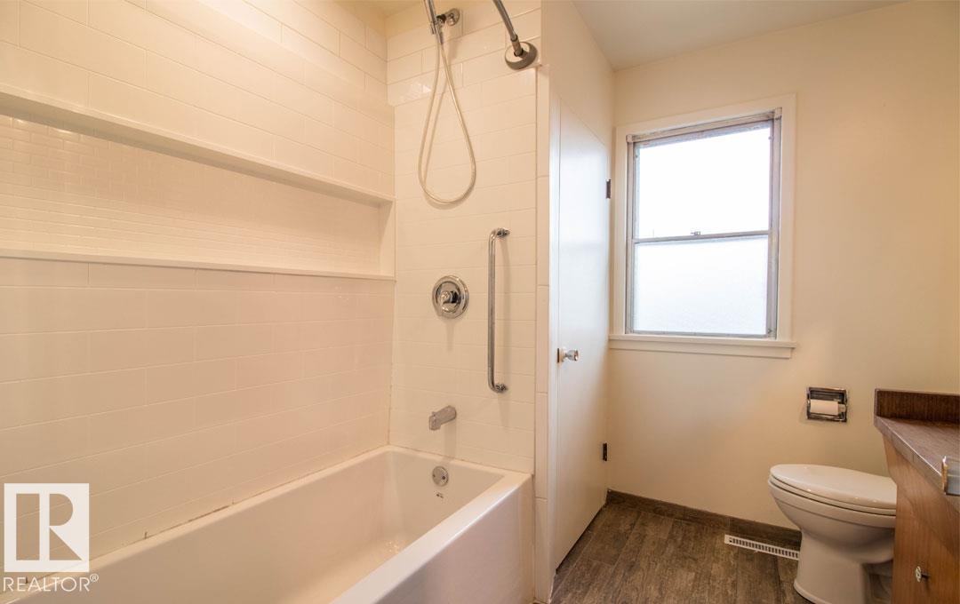 10328 42 ST NW - 17