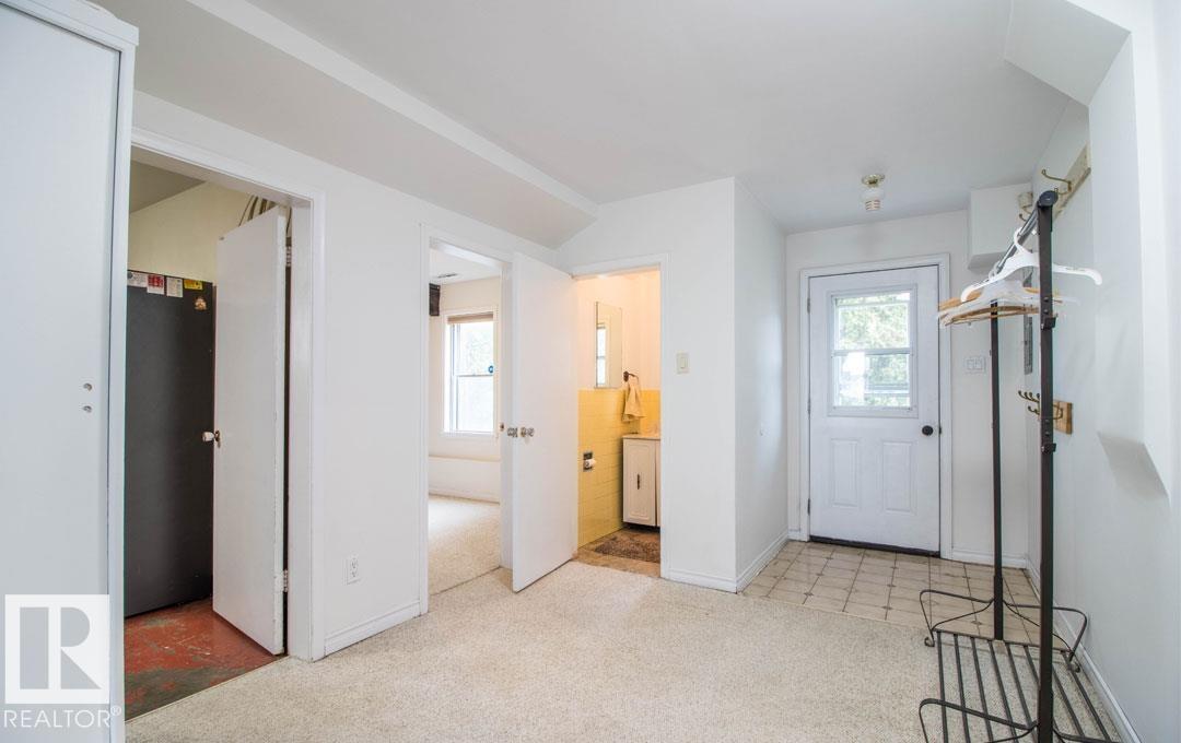 10328 42 ST NW - 25