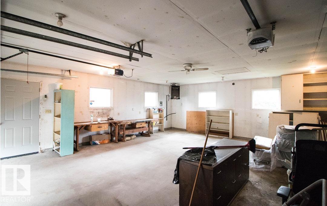 10328 42 ST NW - 41
