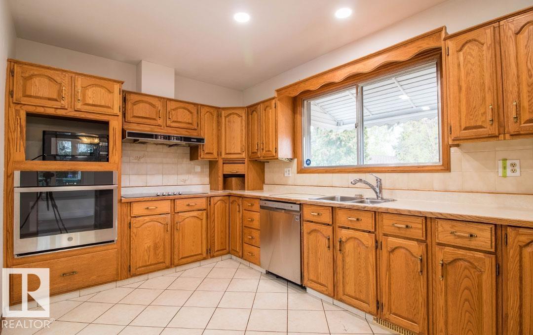 10328 42 ST NW - 9