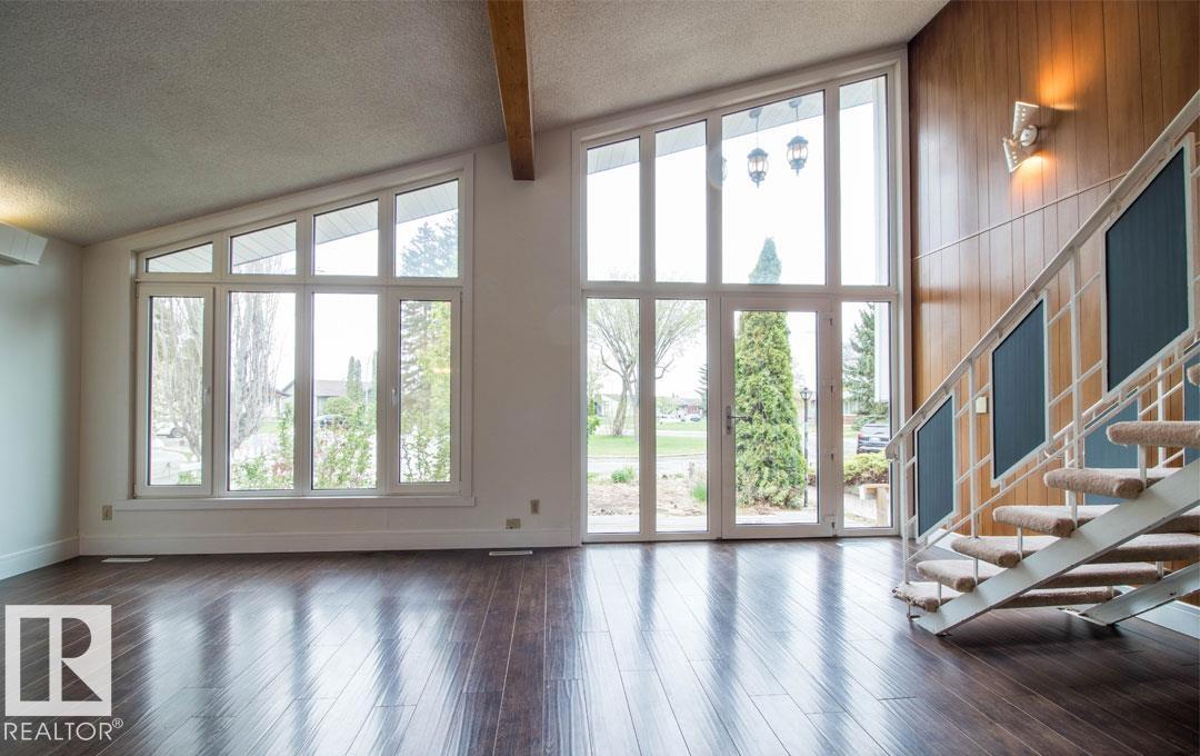 10328 42 ST NW - 4