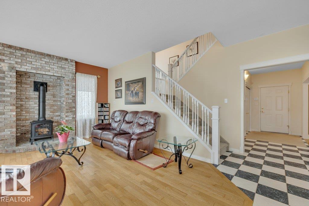 1957 TOMLINSON SQUARE SQ NW - 9