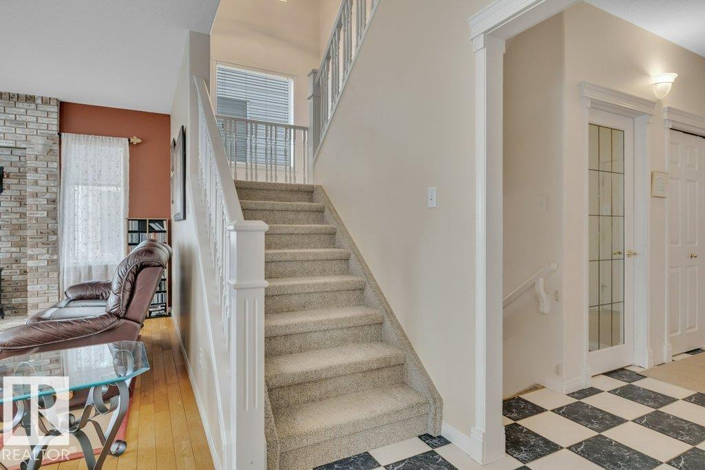 1957 TOMLINSON SQUARE SQ NW - 22