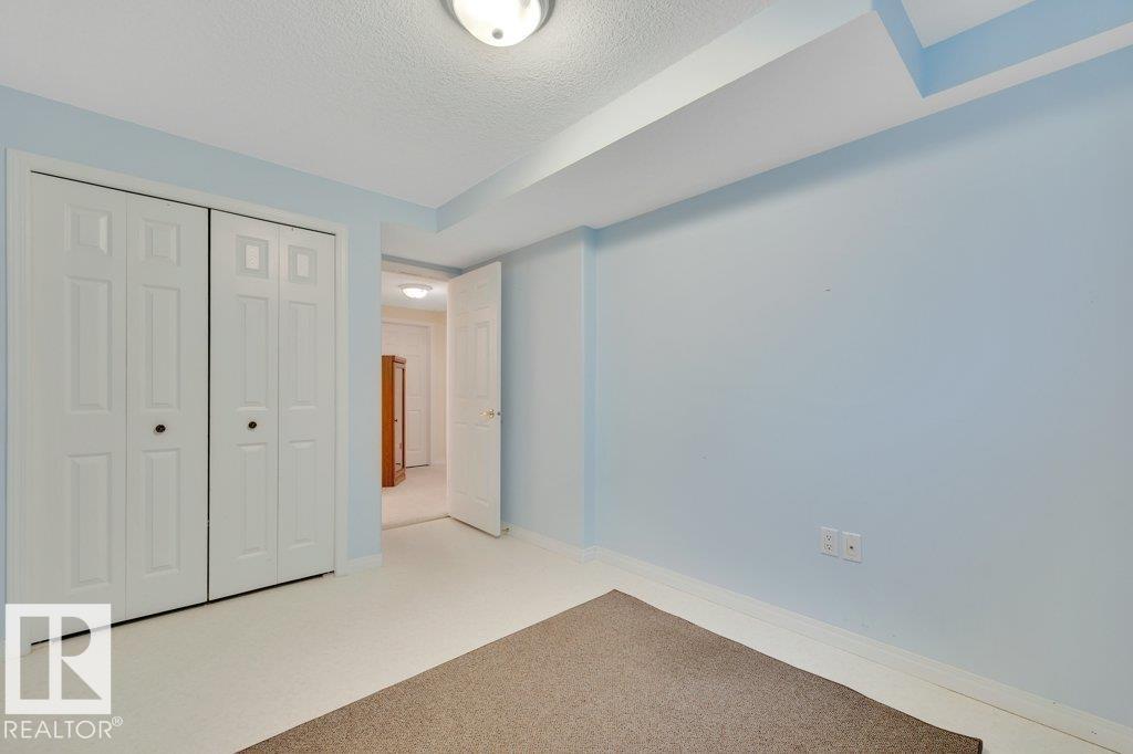 1957 TOMLINSON SQUARE SQ NW - 46