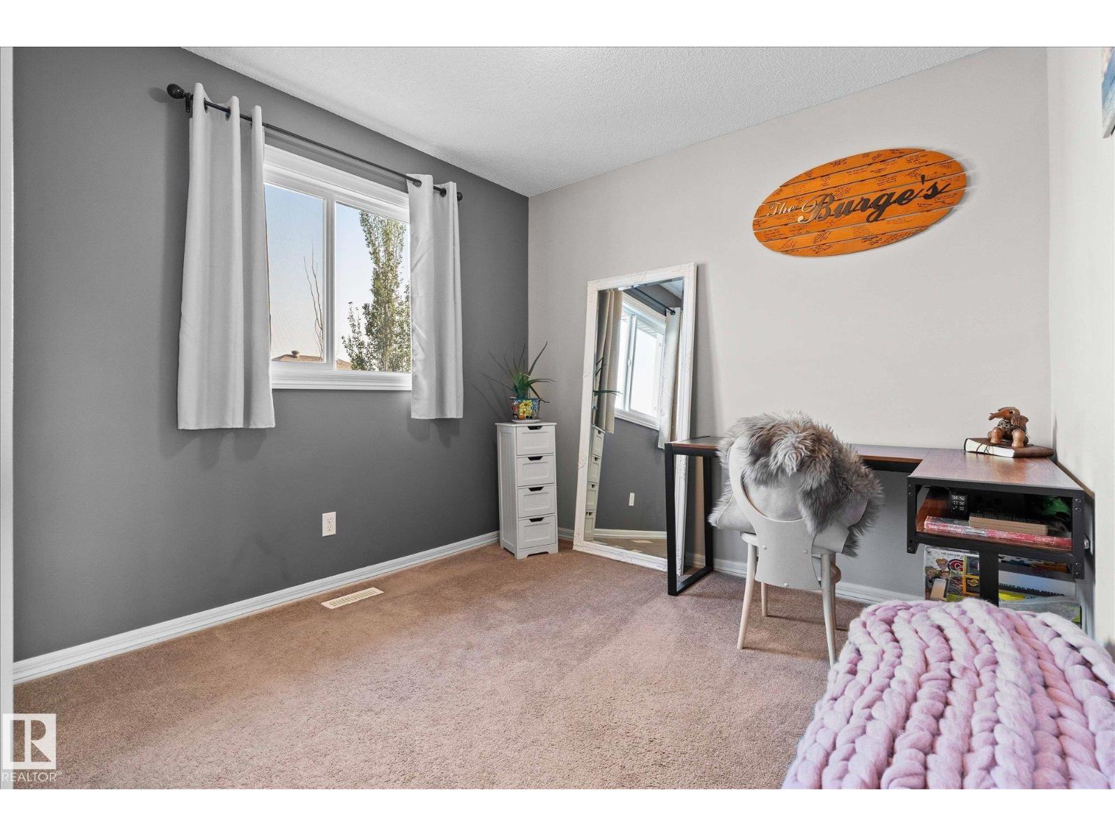 158 CRANSTON PL — photo 31