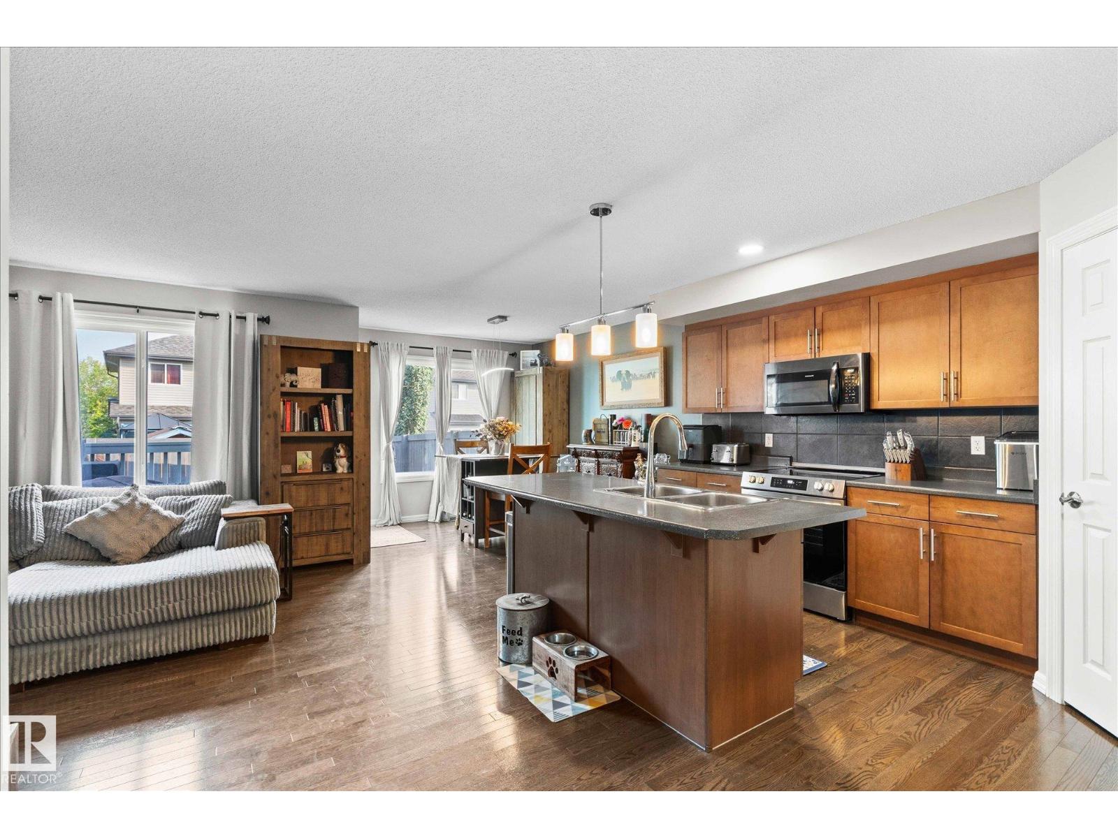 158 CRANSTON PL — photo 12