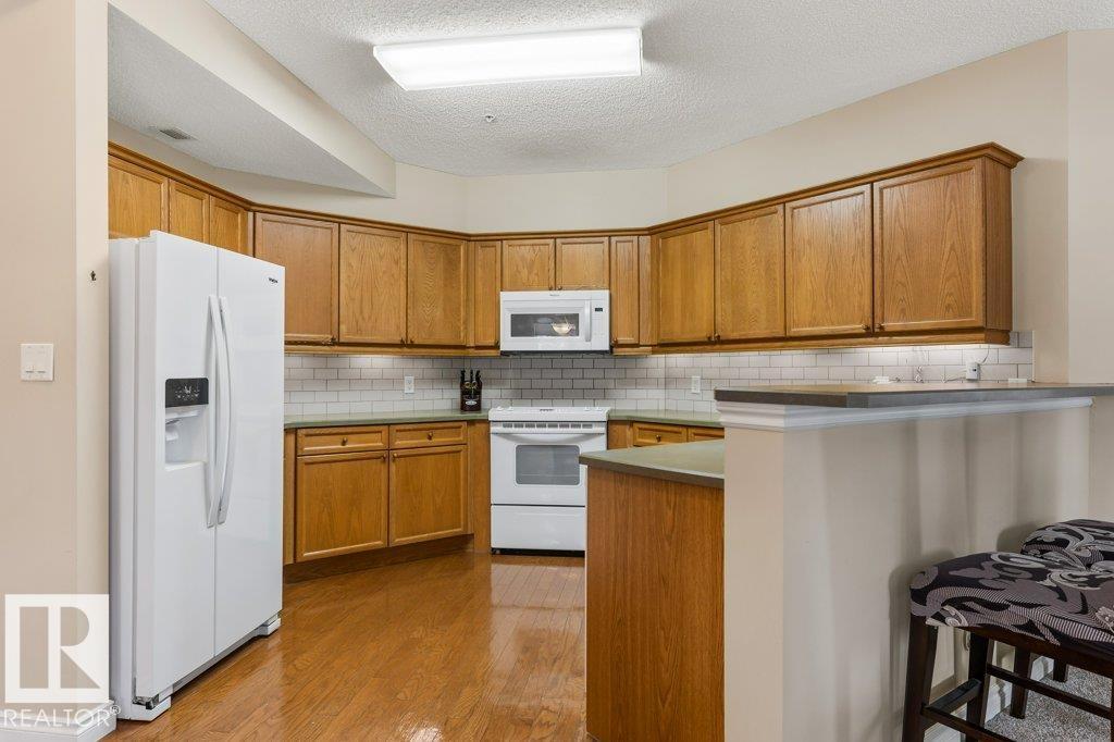 #101 260 STURGEON RD - 4