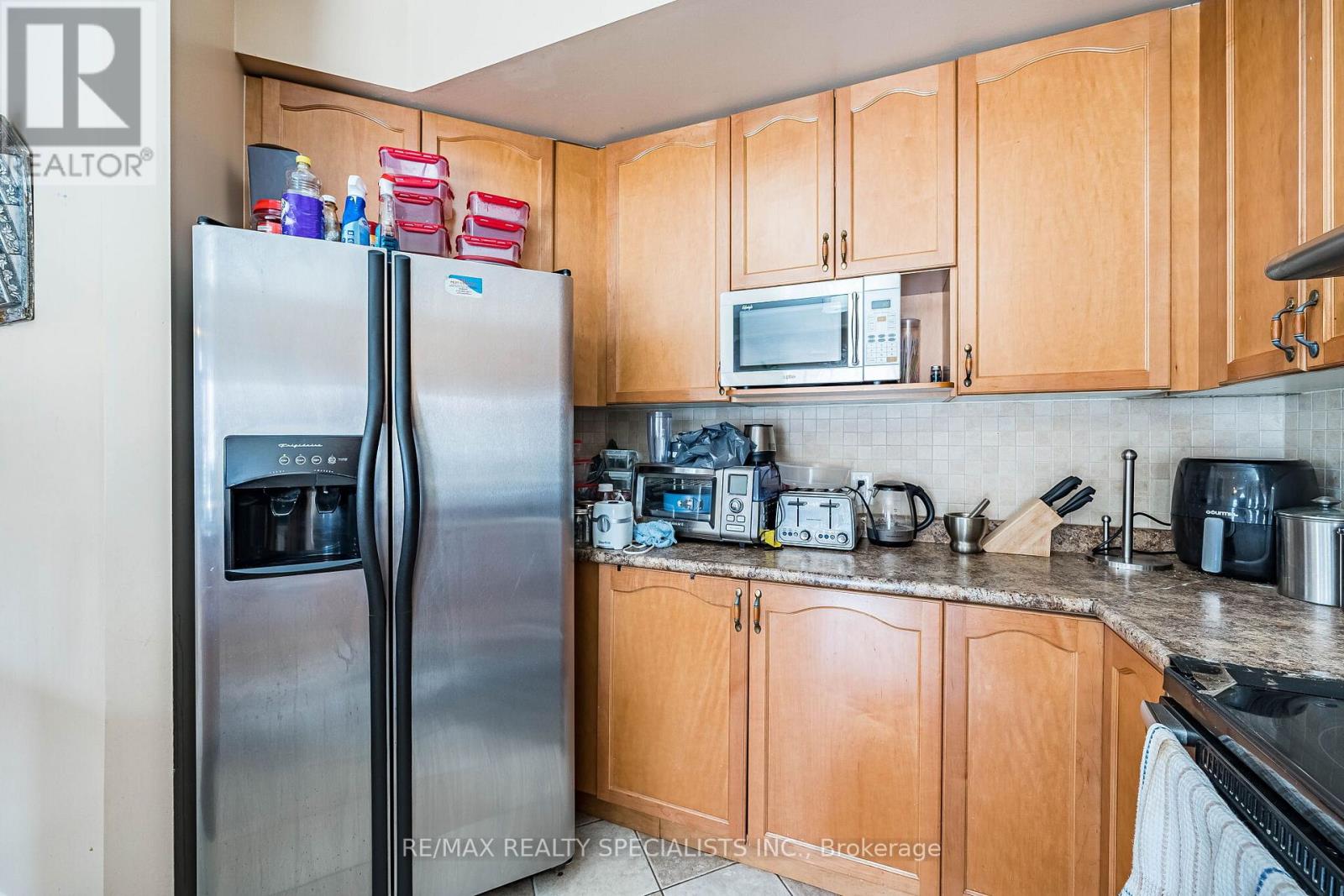 18 LONG MEADOW ROAD - 13