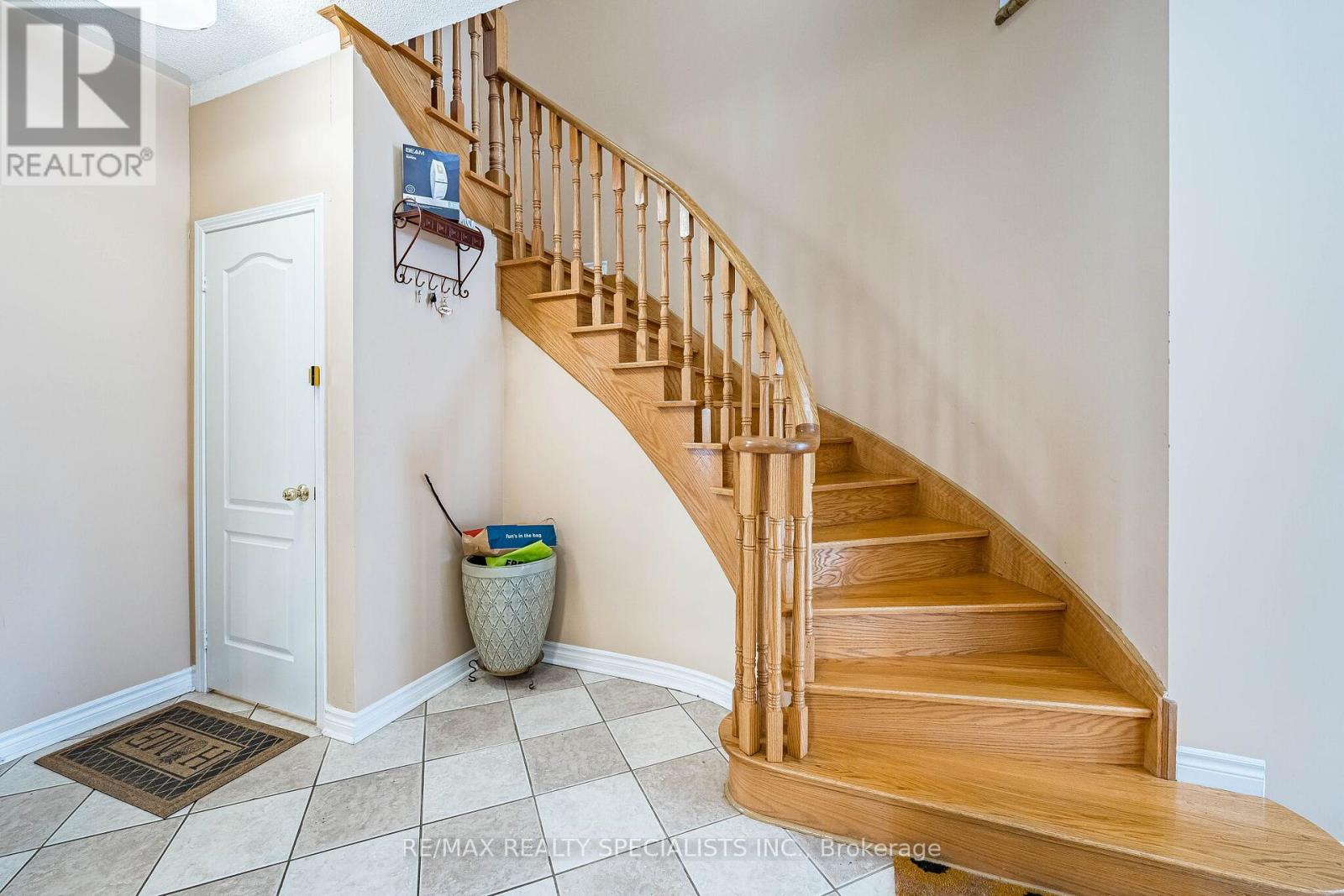 18 LONG MEADOW ROAD - 21