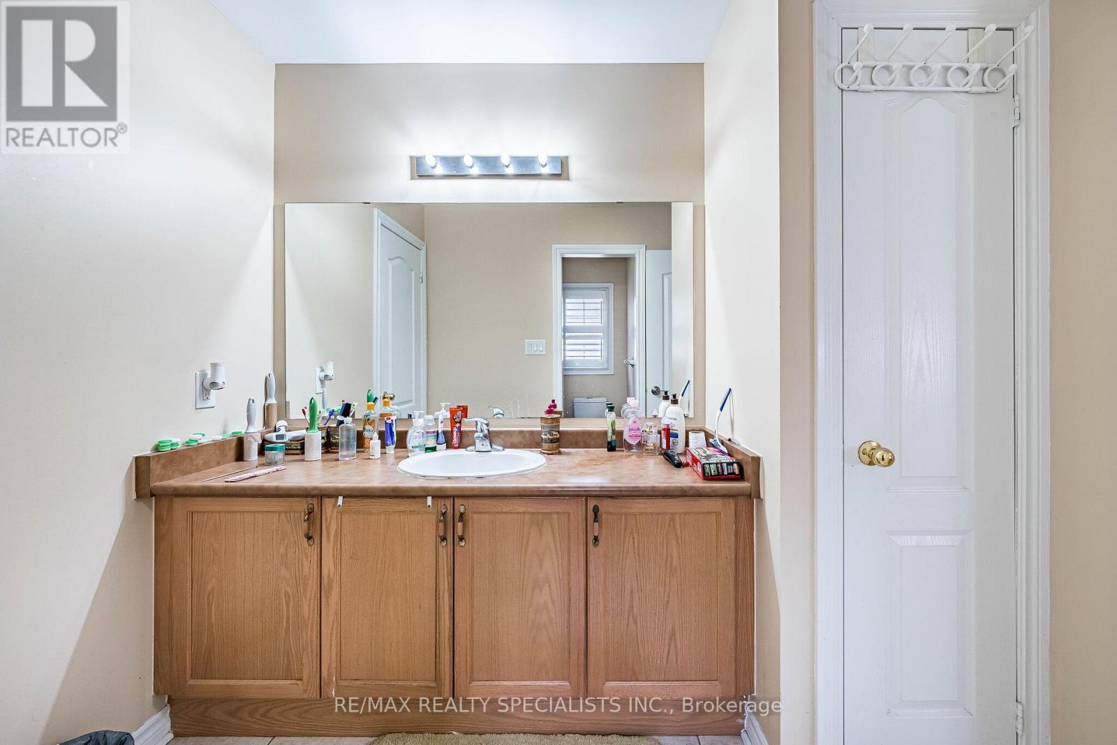 18 LONG MEADOW ROAD - 30