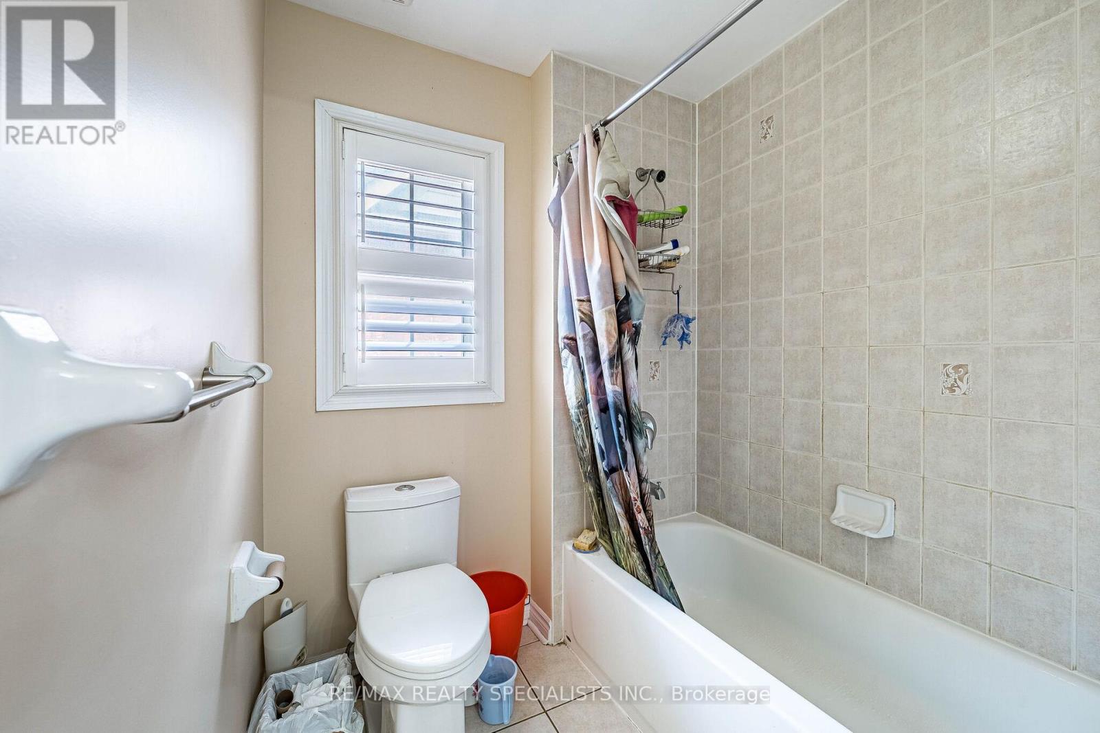 18 LONG MEADOW ROAD - 31