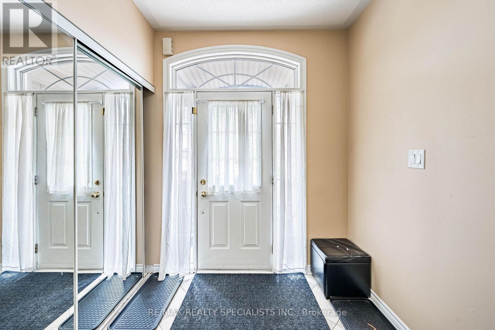 18 LONG MEADOW ROAD - 4