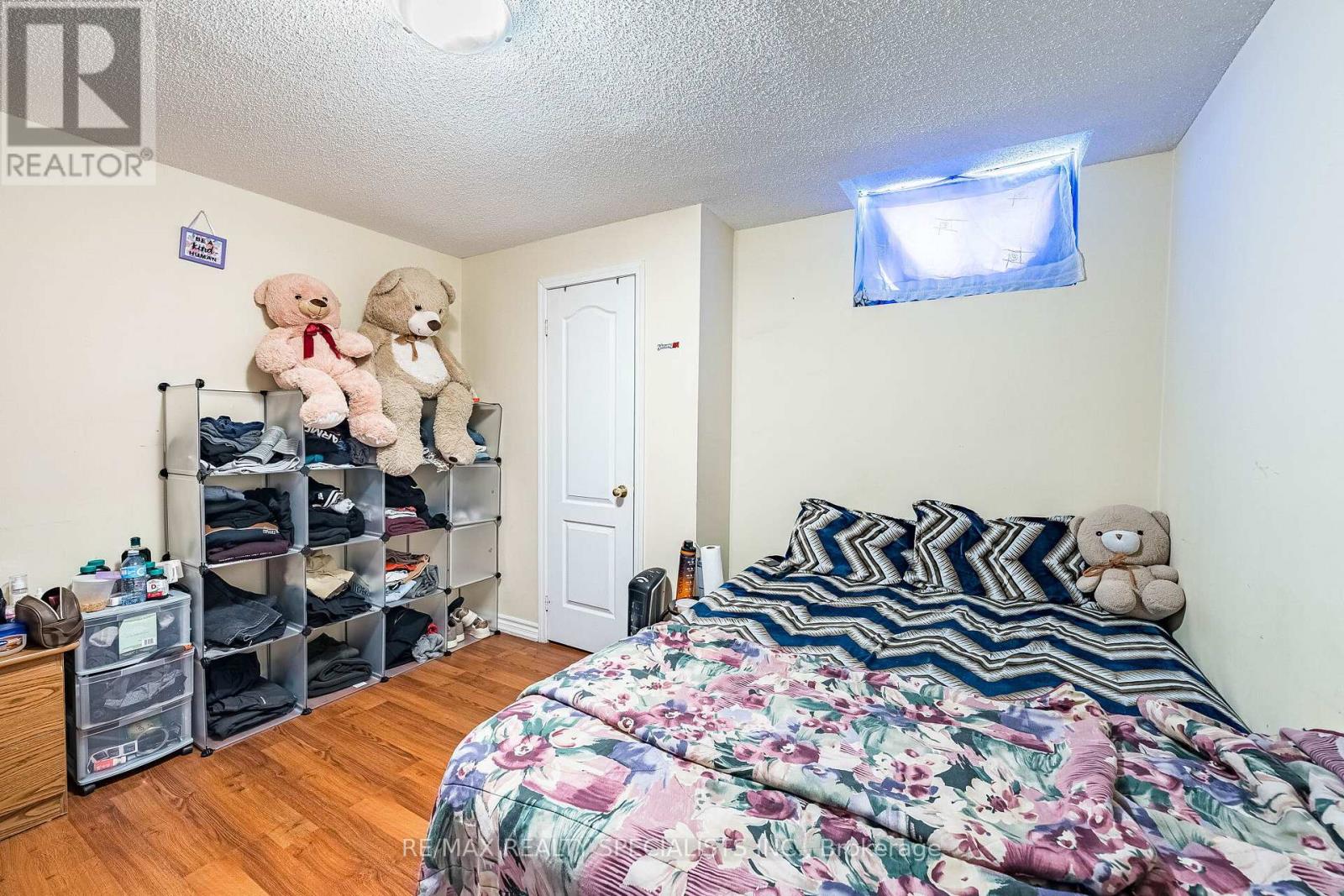 18 LONG MEADOW ROAD - 45