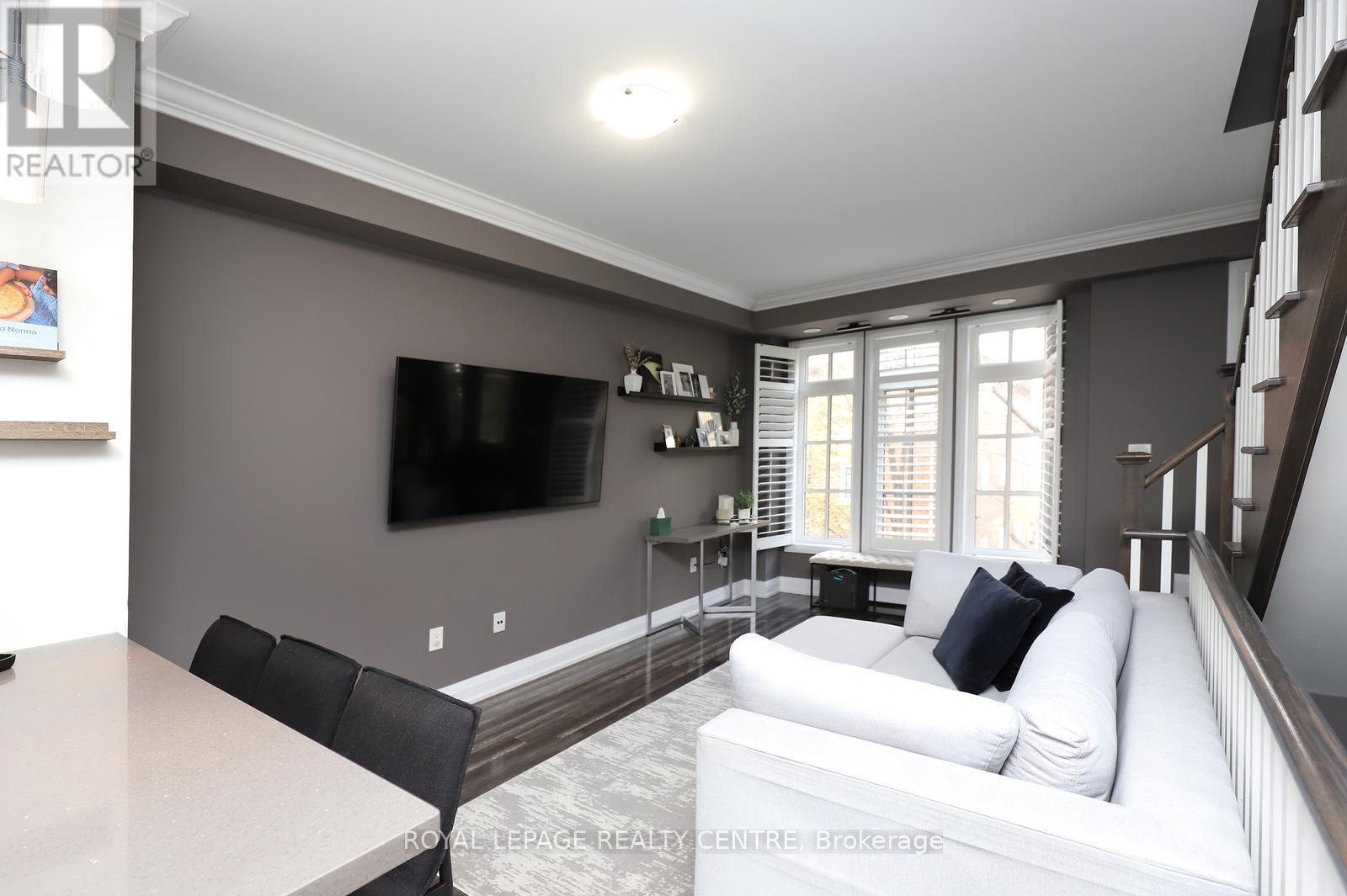 #10 3077 CAWTHRA ROAD - 15