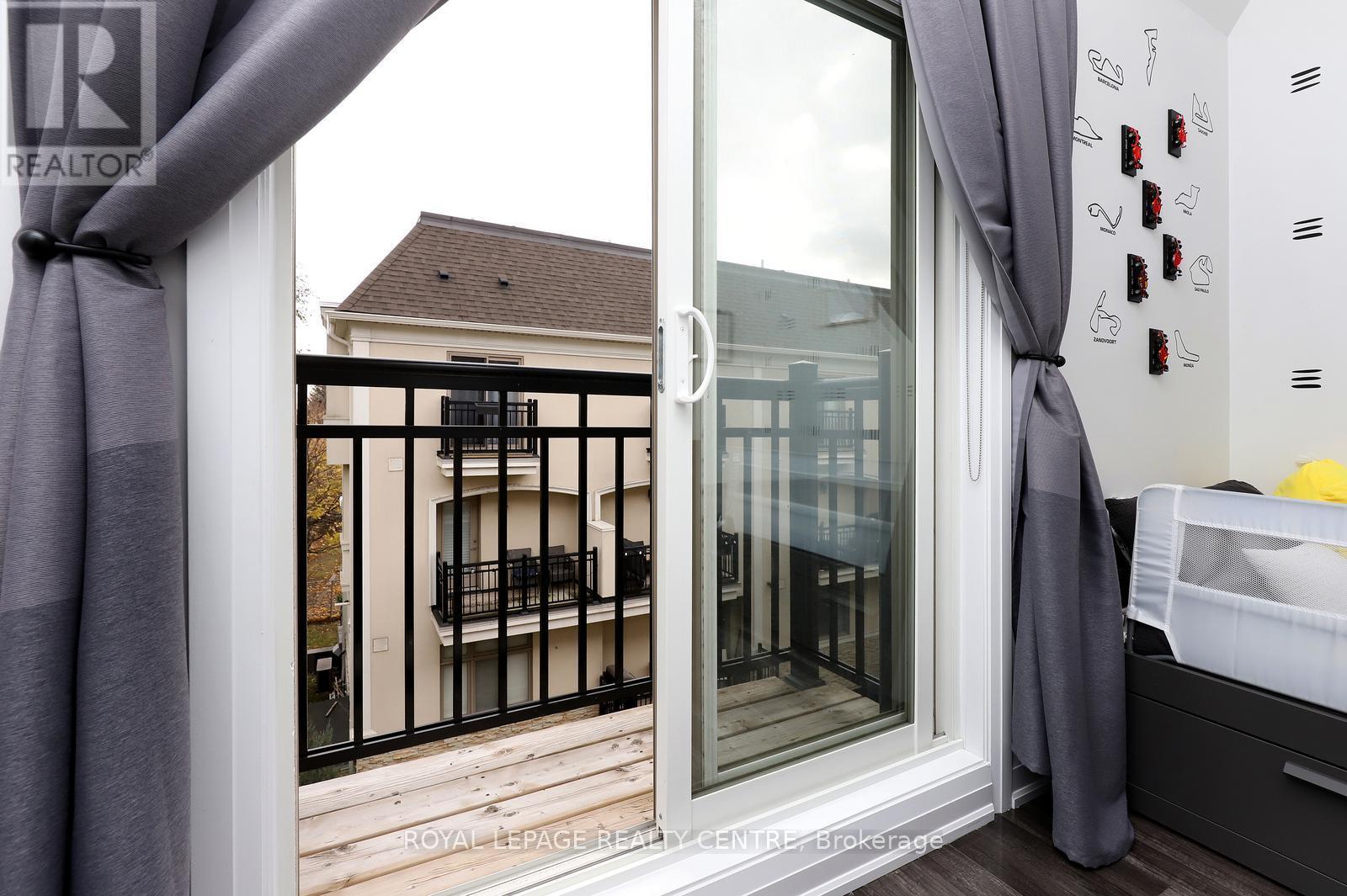 #10 3077 CAWTHRA ROAD - 37