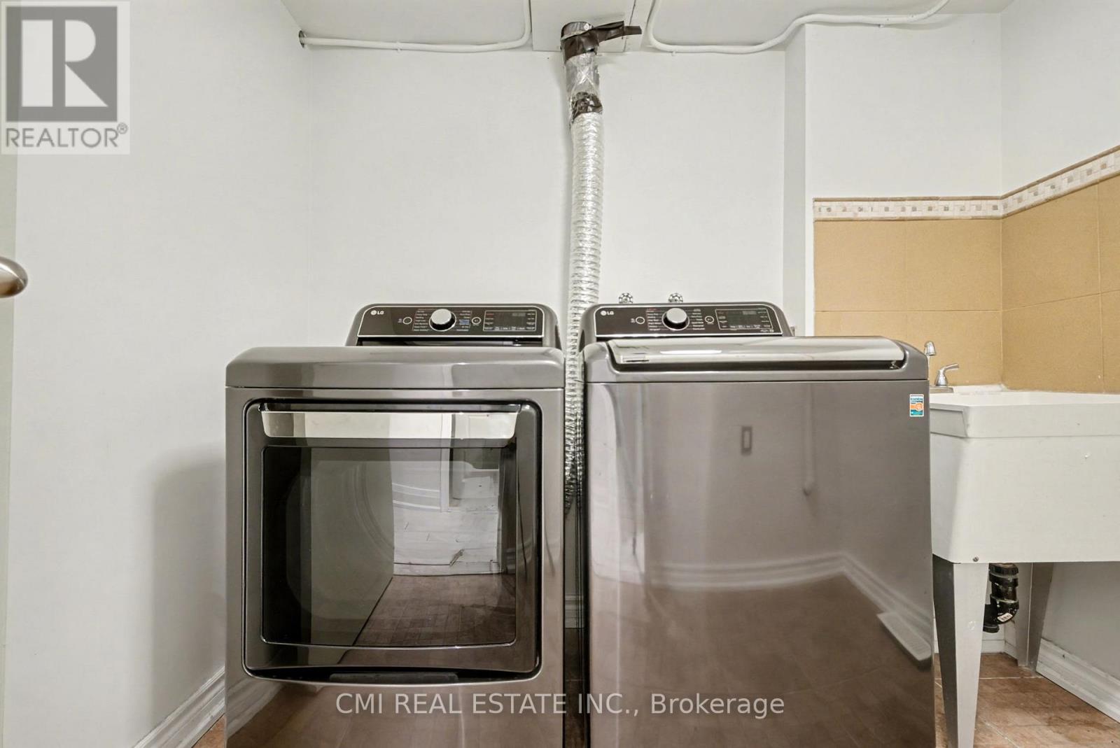 460 MARTIN GROVE ROAD - 25