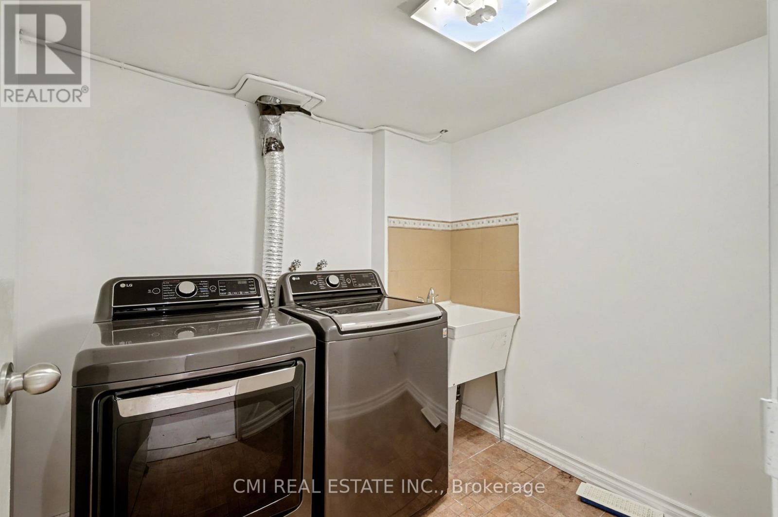 460 MARTIN GROVE ROAD - 26