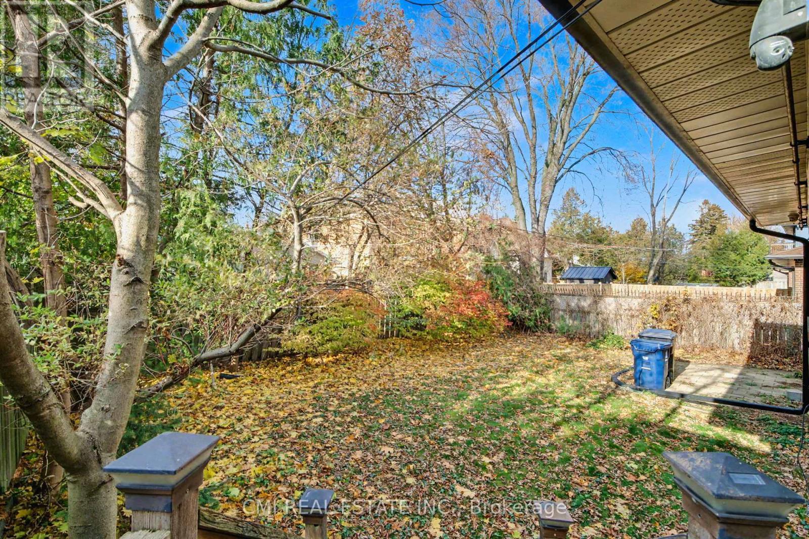 460 MARTIN GROVE ROAD - 36