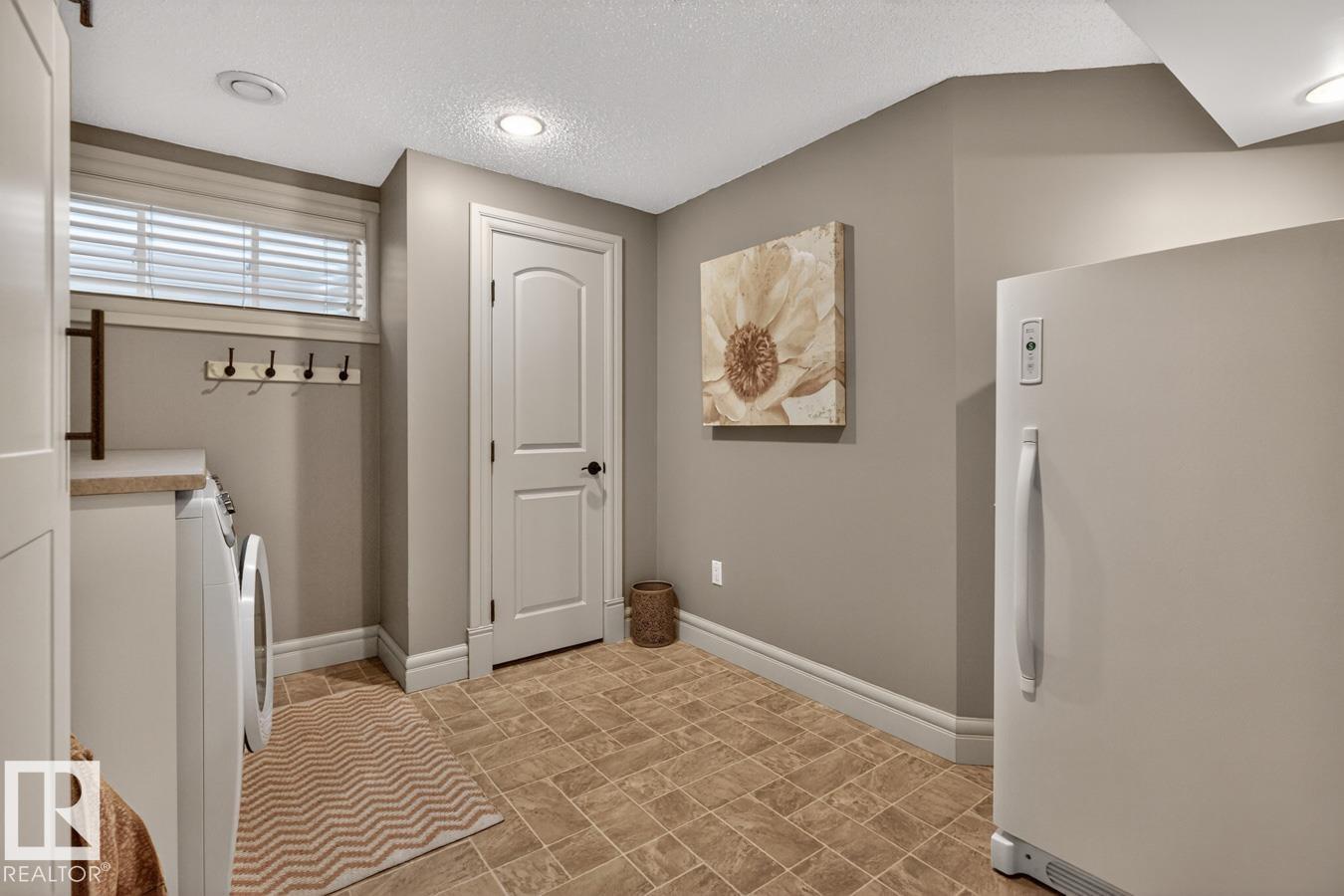 5711 SUNVIEW PT — photo 44