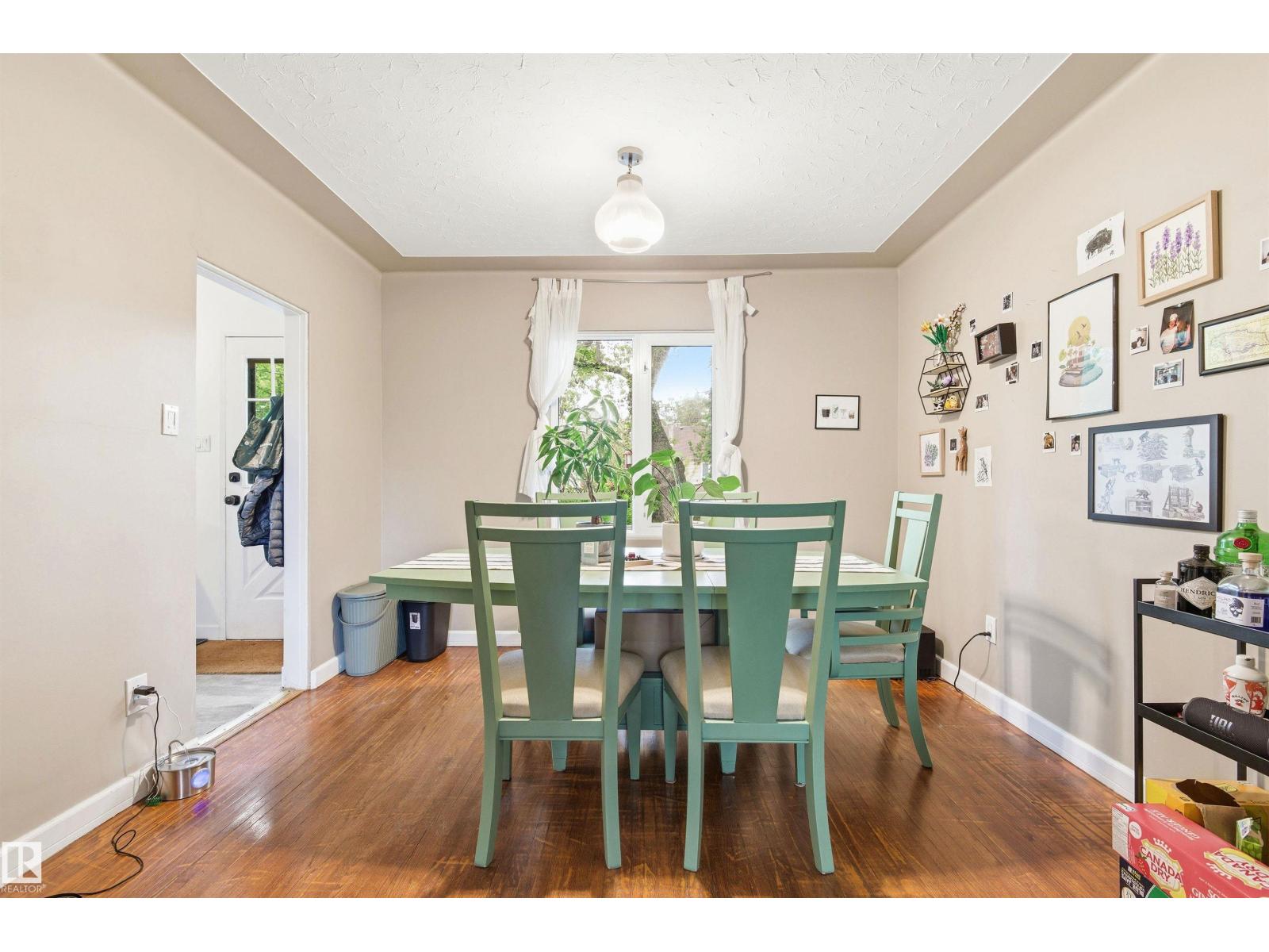 10827 64 AV NW - 10