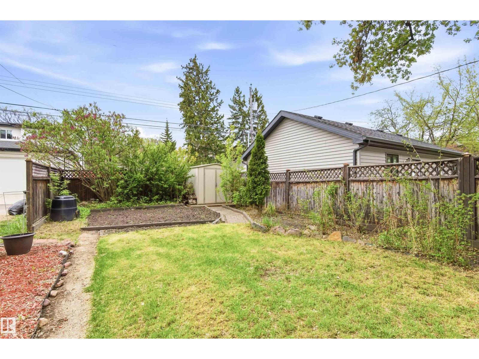 10827 64 AV NW - 46