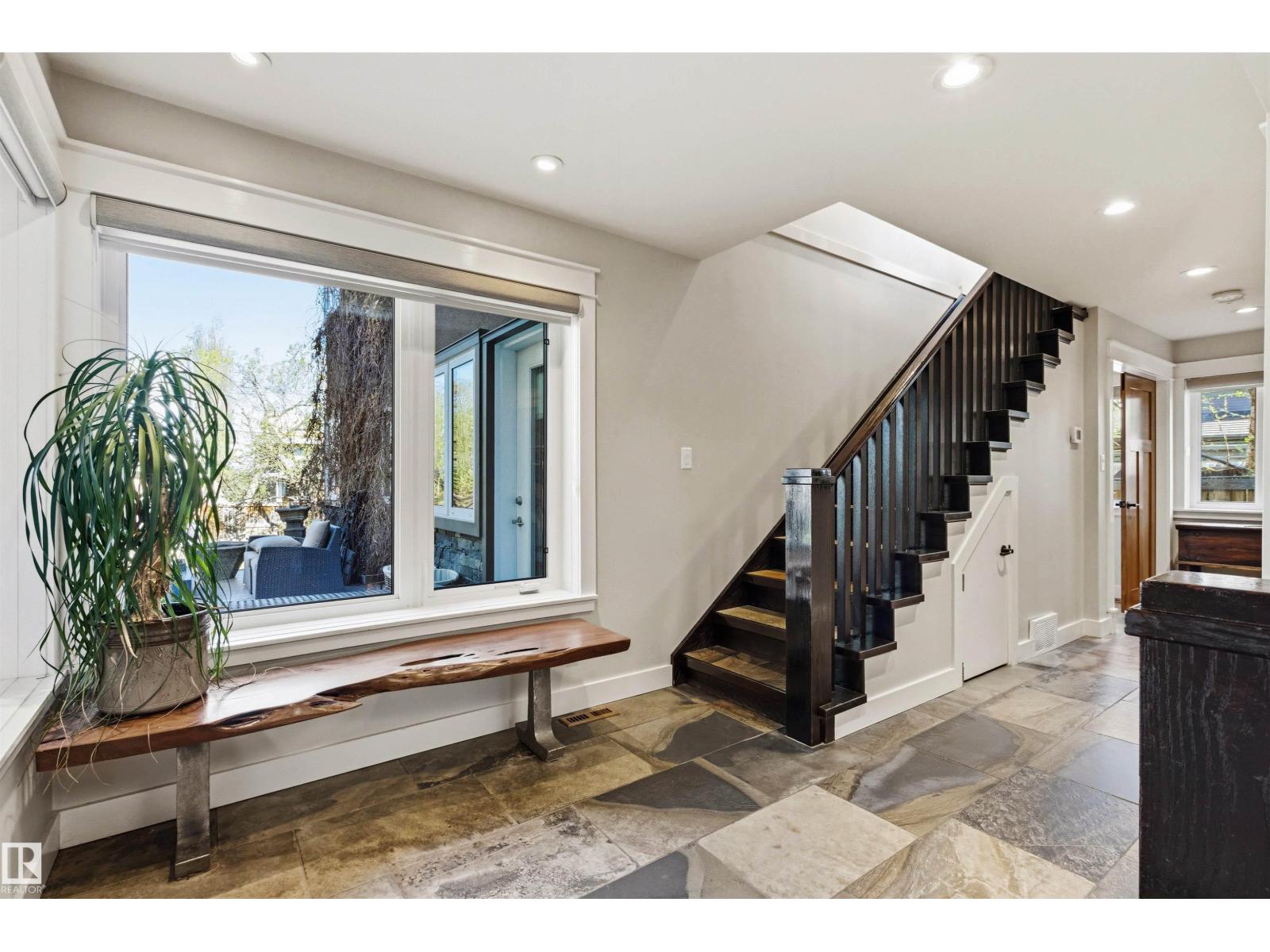 9010 120 ST NW - 26