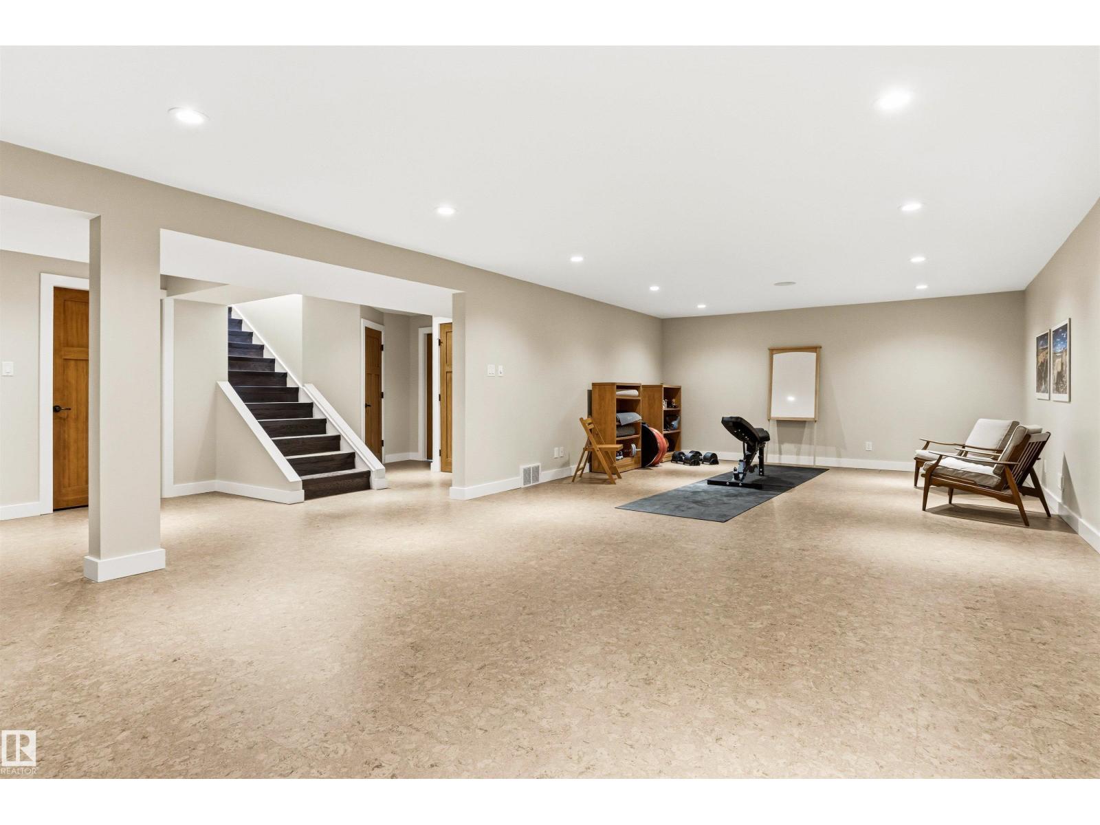 9010 120 ST NW - 31