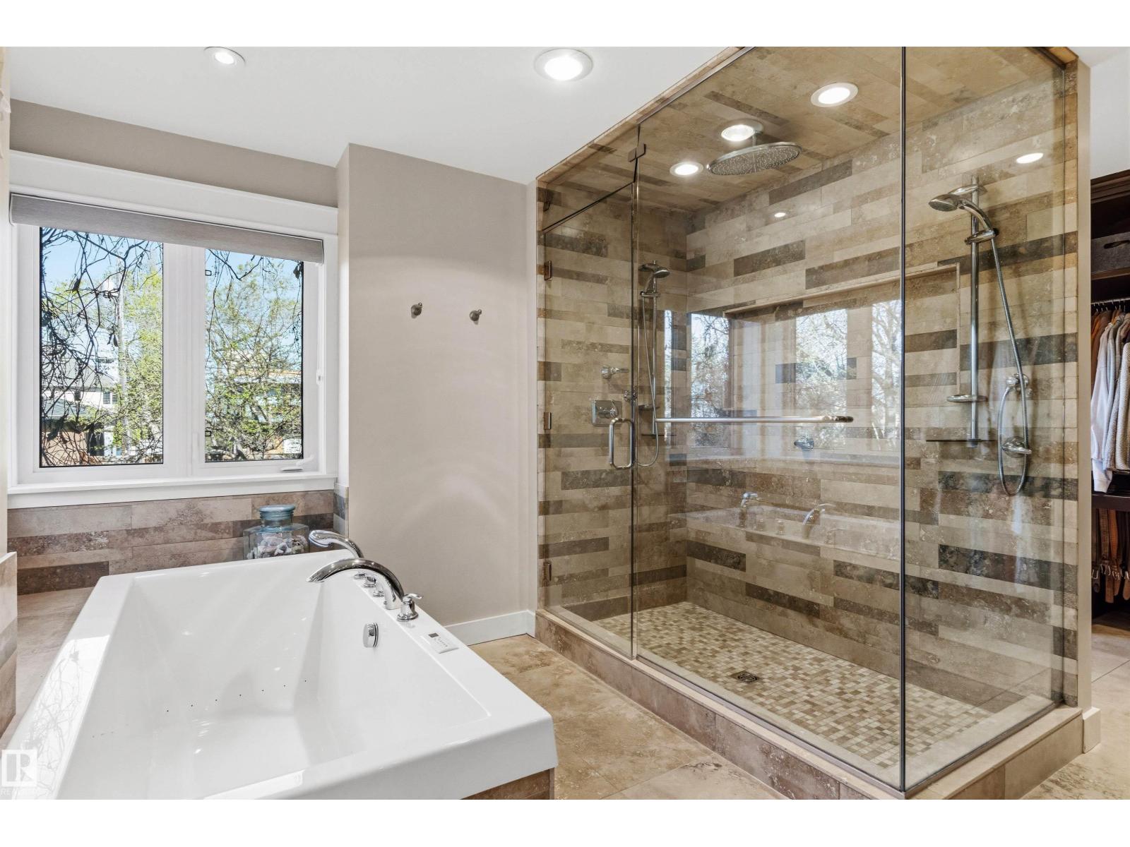 9010 120 ST NW - 24