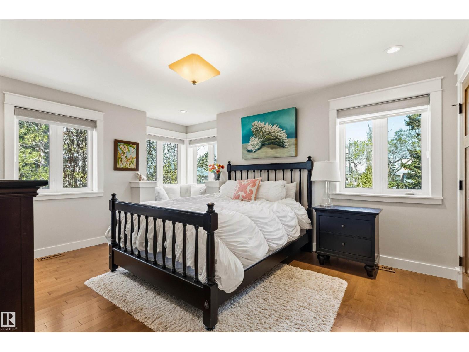 9010 120 ST NW - 30