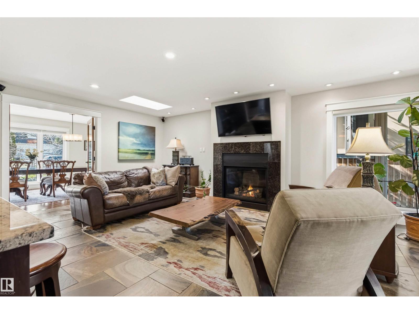 9010 120 ST NW - 17