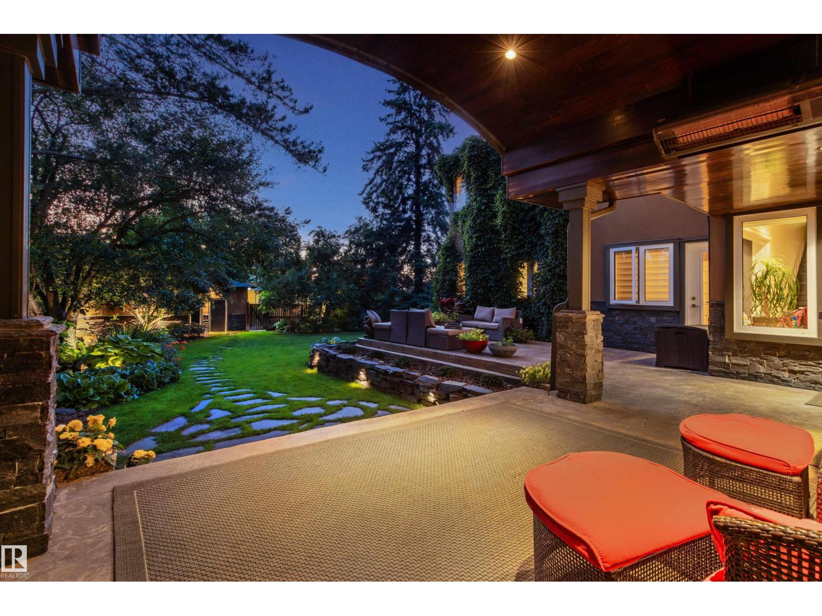 9010 120 ST NW - 39