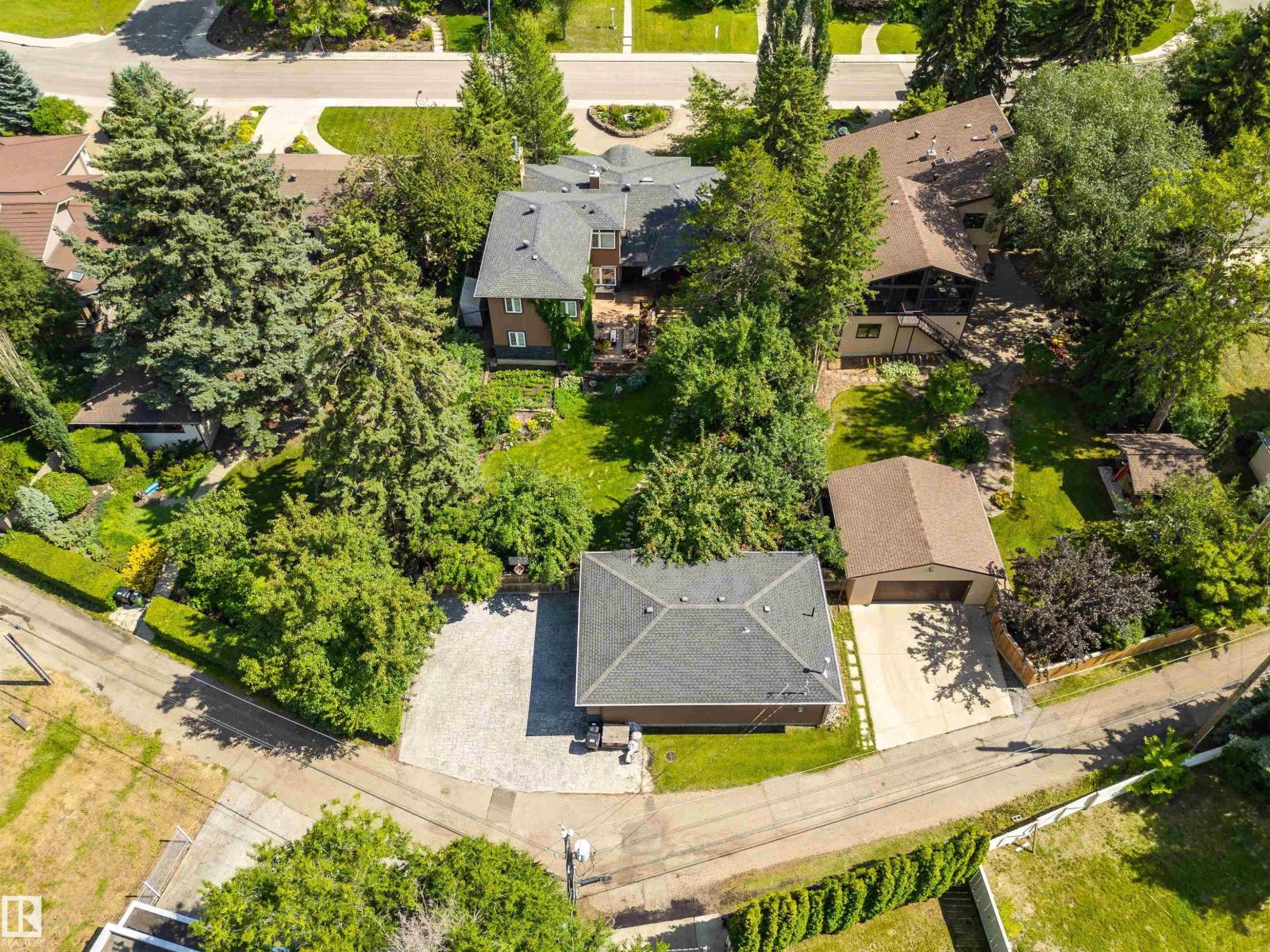 9010 120 ST NW - 65