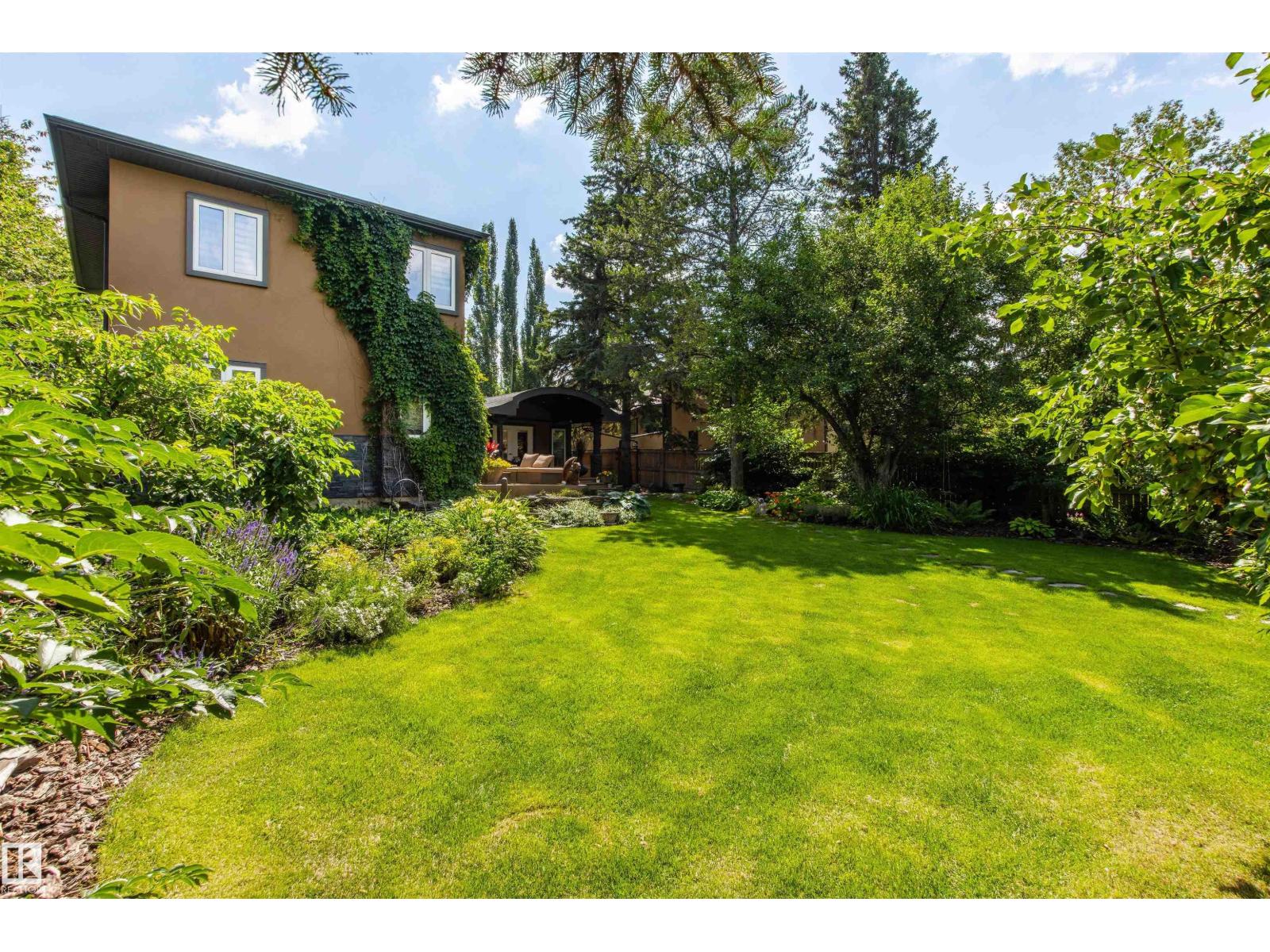 9010 120 ST NW - 50