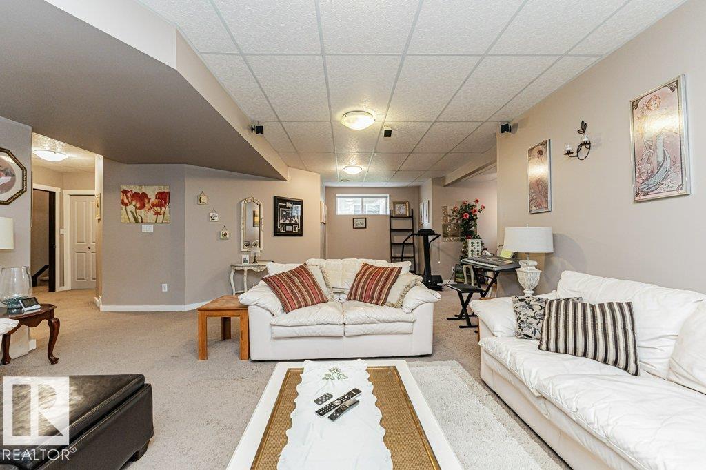 86 WEDGEWOOD CR - 48