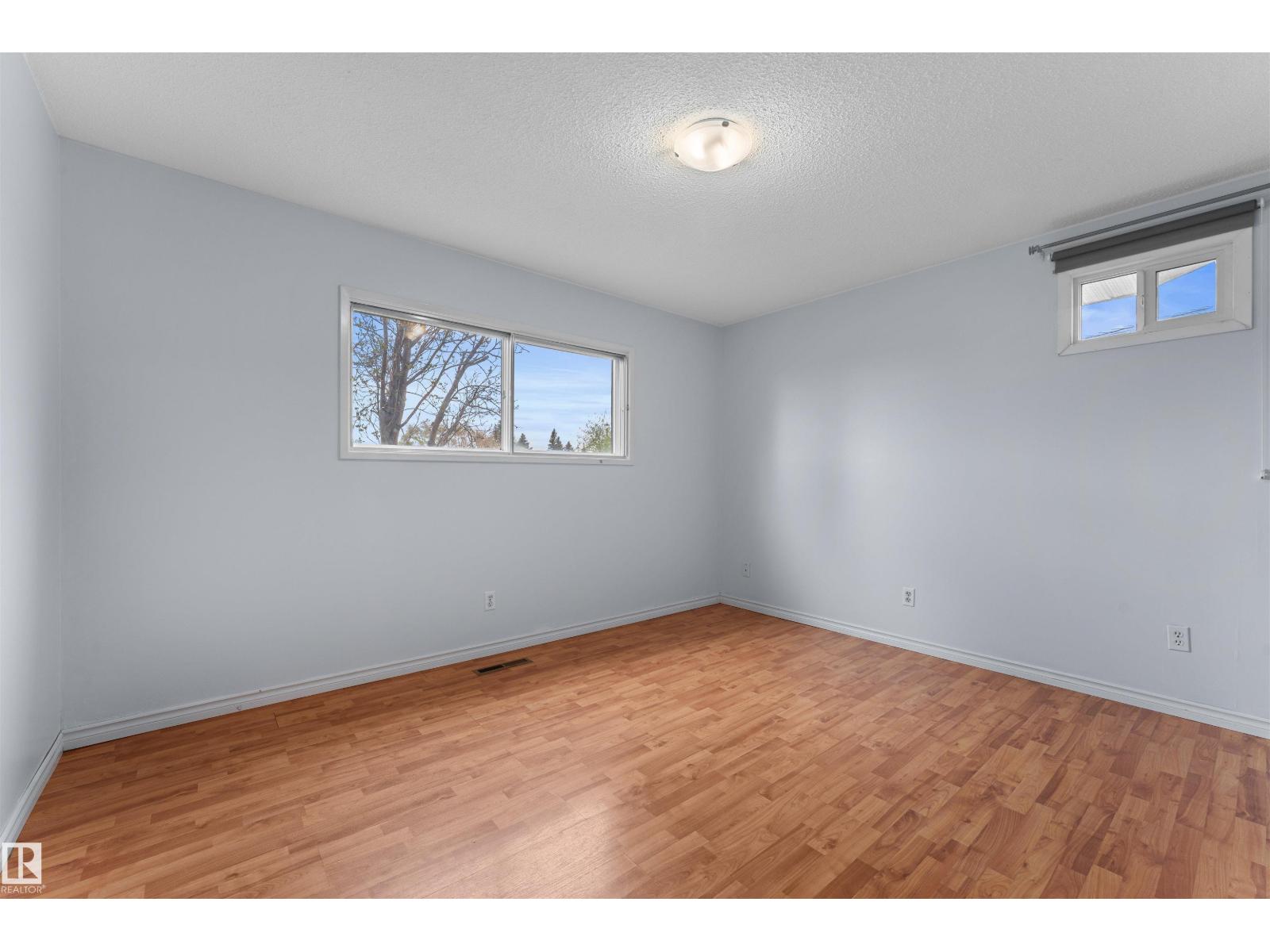 13515 59 ST NW NW - 22