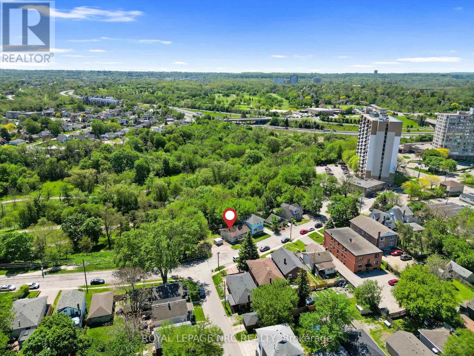 27 GALE CRESCENT - 11